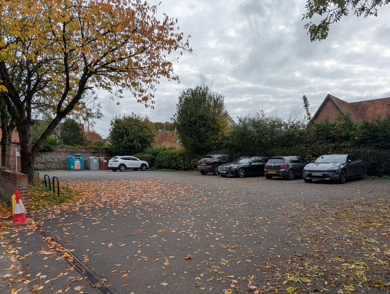 2025-10-18 57 Bus Walk - Harleston to Wortwell Station Farm.jpg