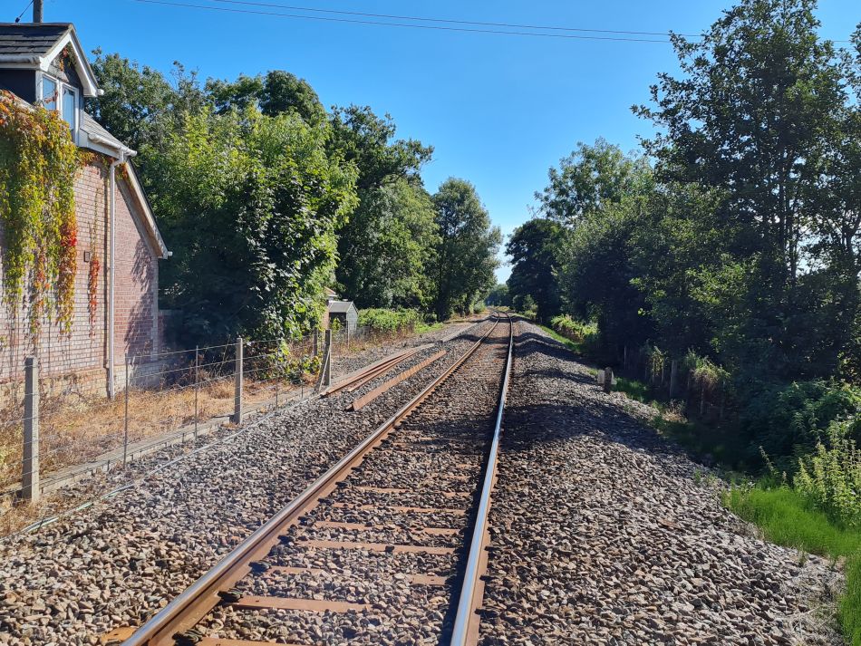 2022-08-31 06 Angles Way 21 - North Cove and Waveney.jpg