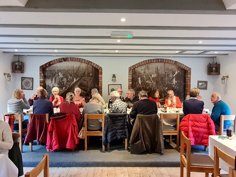 2022-12-07 11 North Cove Christmas Dinner Walk.jpg