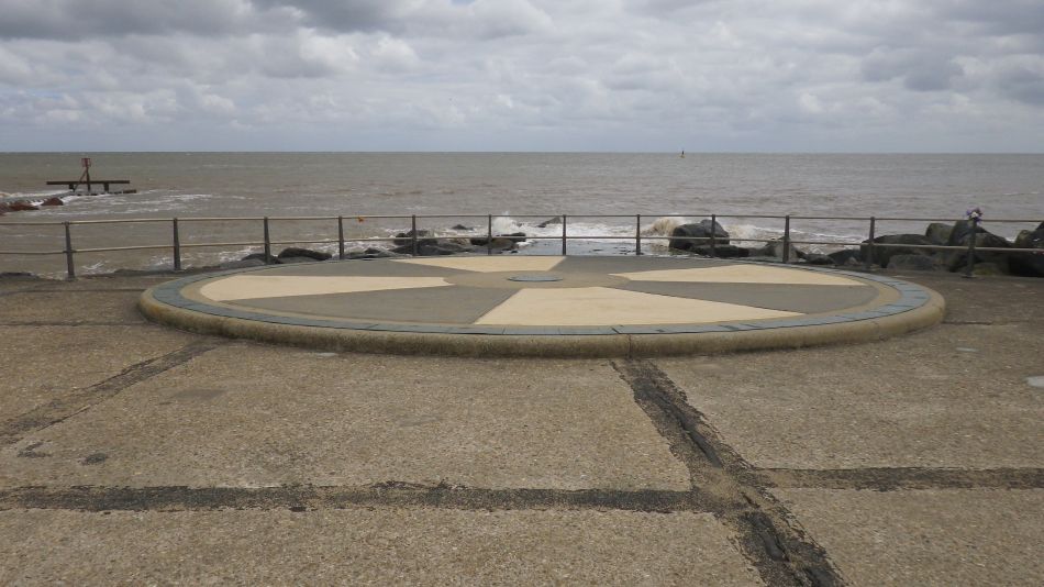 2016-01-12 01 Lowestoft and Ness Point.jpg