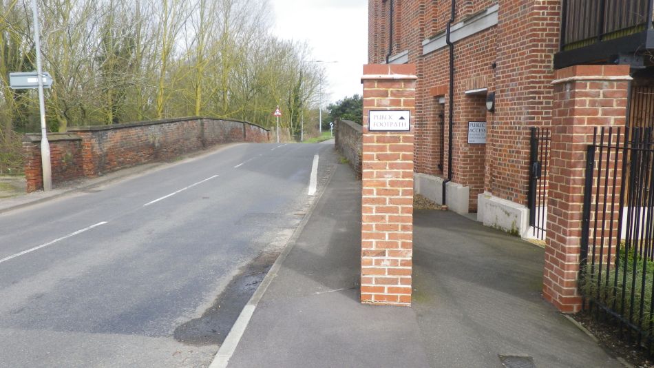 2018-04-04 16 Outney Flood.jpg