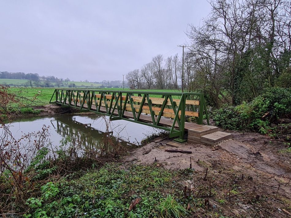 2020-12-09 11 Earsham Bridge and Falcon Meadow.jpg