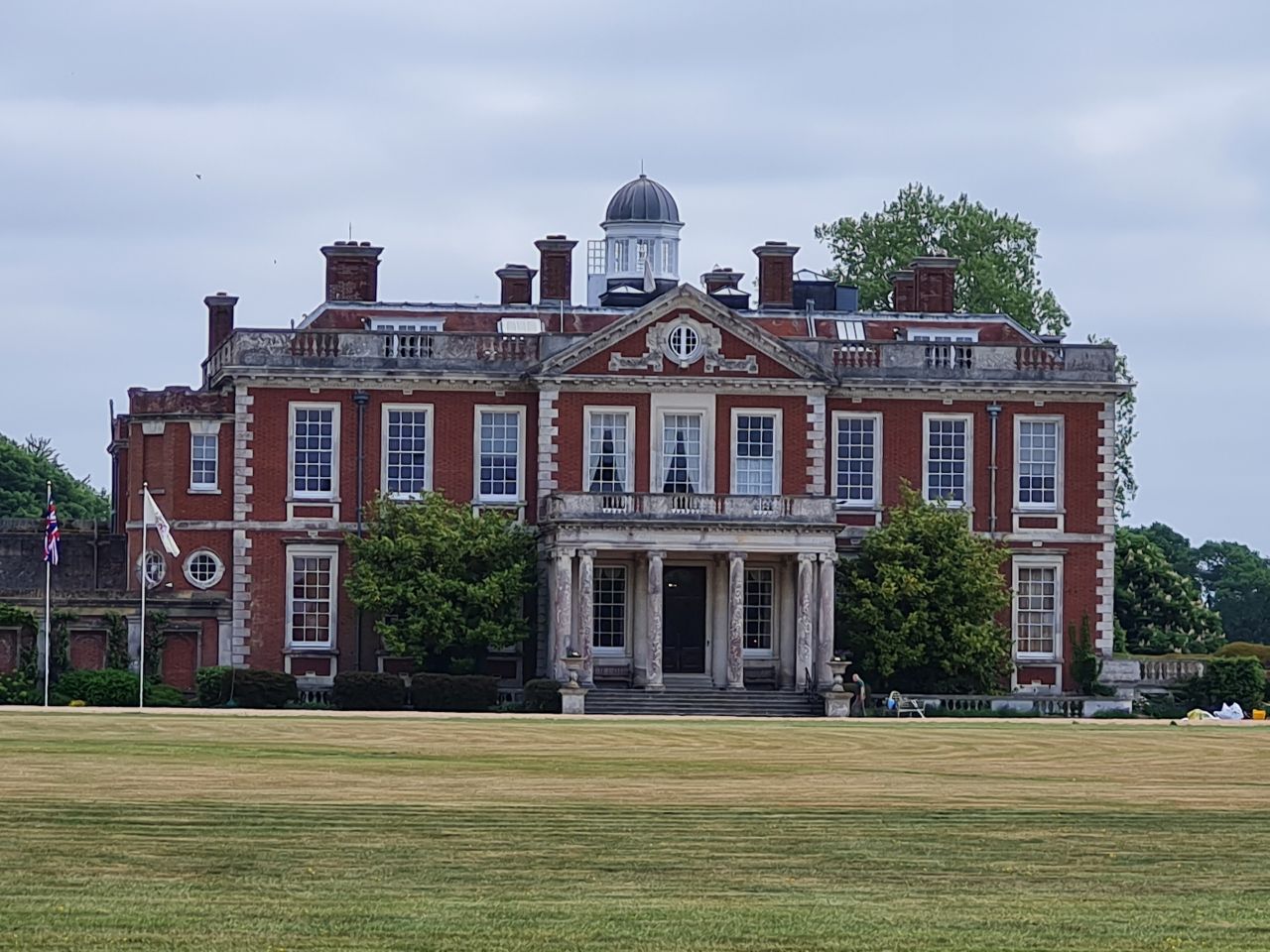 2025-05-15 16 Stansted Park Walk B.jpg