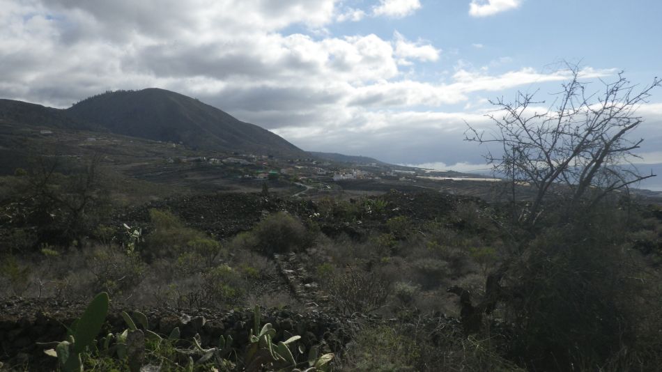 2020-01-10 03 Walk 2 Guia Chirche Aripe.jpg