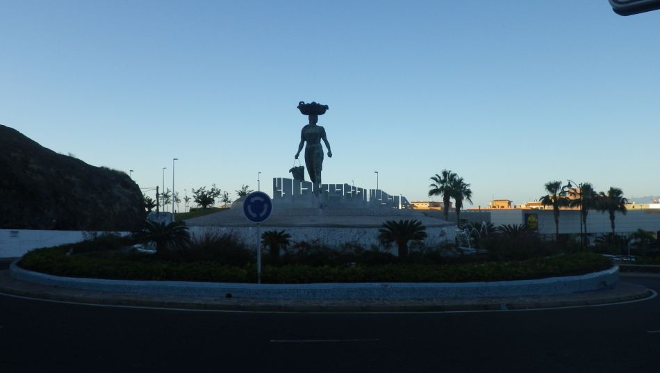 2020-01-17 01 Walk 8 Los Gigantes.jpg