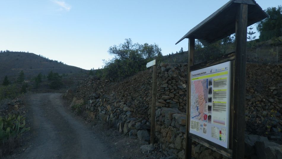 2020-01-28 01 Walk 18 Vera de Erques to Guia De Isora.jpg