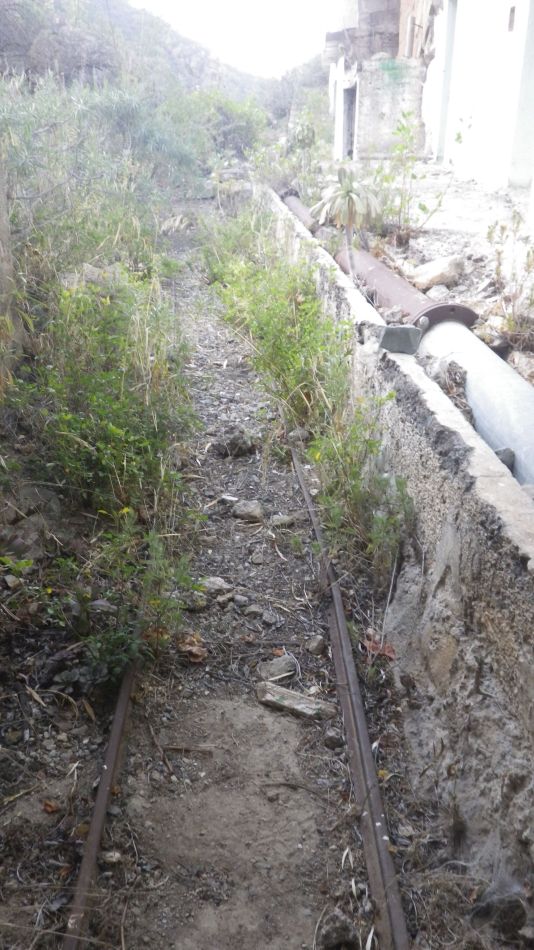 2020-02-05 21 Walk 24 Galeria Machado Railway.jpg