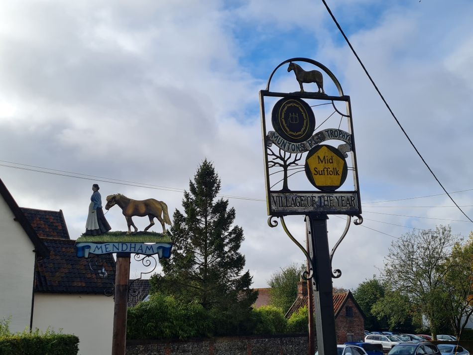 2021-11-04 04 Homersfield and Mendham.jpg