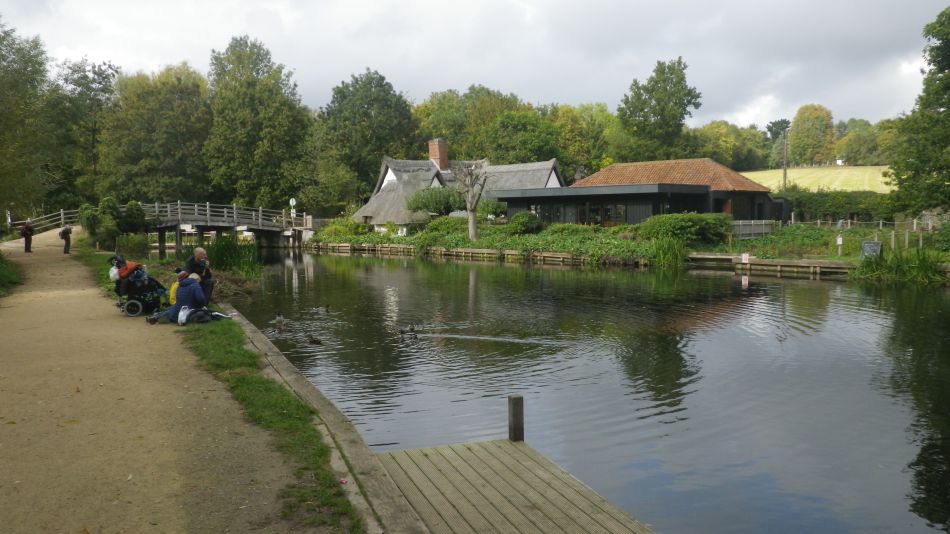 2020-09-01 14 Flatford and Cattawade.jpg