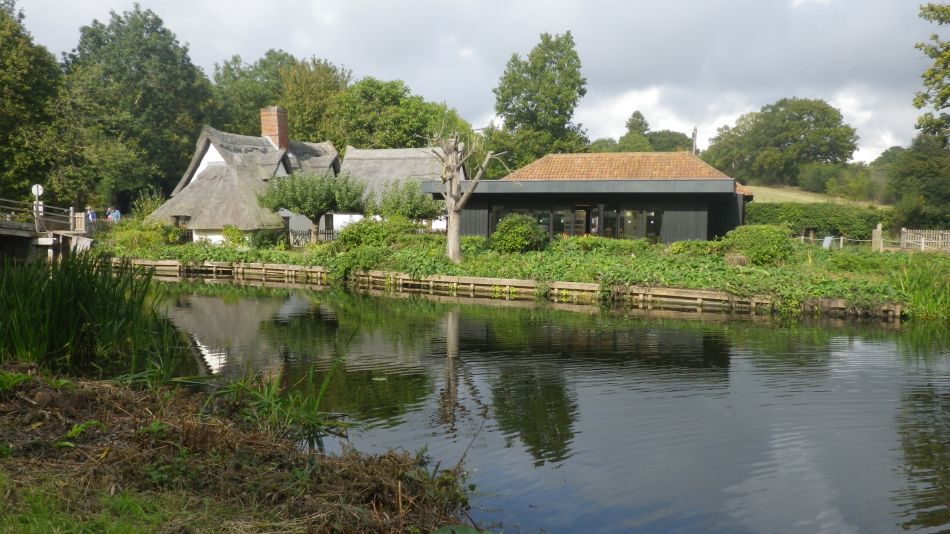 2020-09-01 16 Flatford and Cattawade.jpg