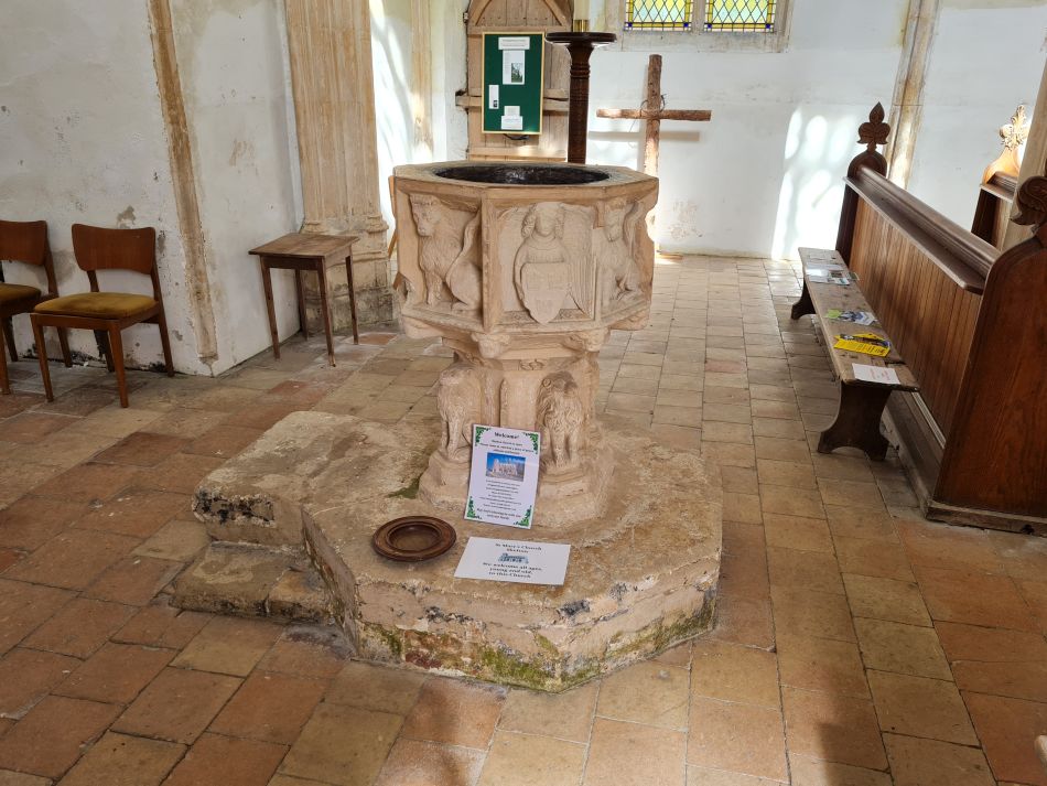 2022-09-07 19 Fritton and Morningthorpe.jpg