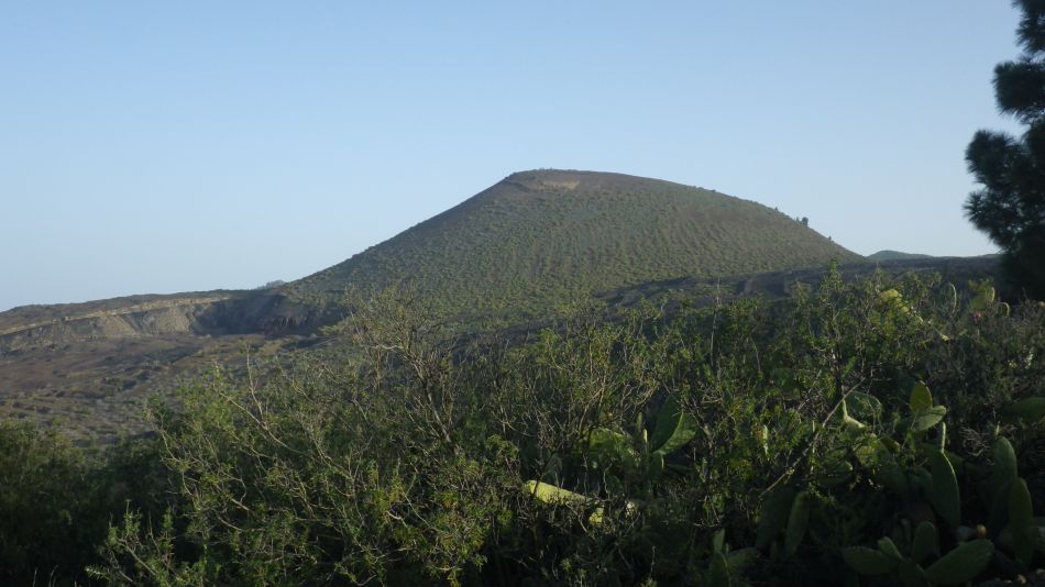 2020-05-01 04 Walk 20 Ermita Galeria Guia de Isora.jpg