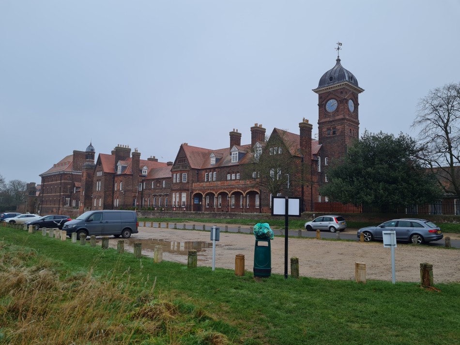 2021-12-14 01 Norwich Cathedral.jpg