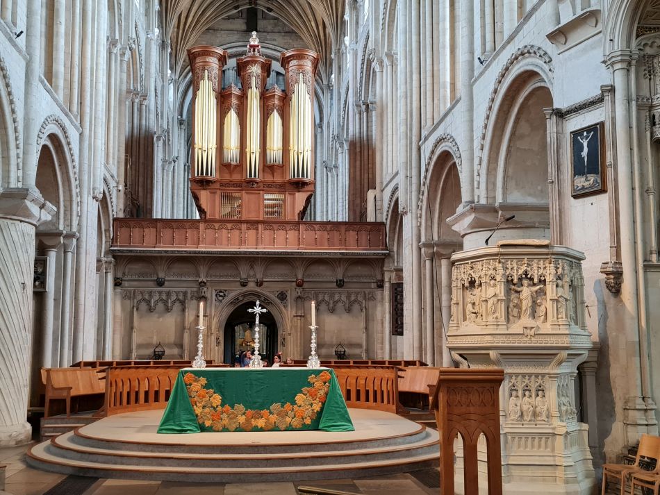 2023-07-04 11 Norwich Cathedral.jpg