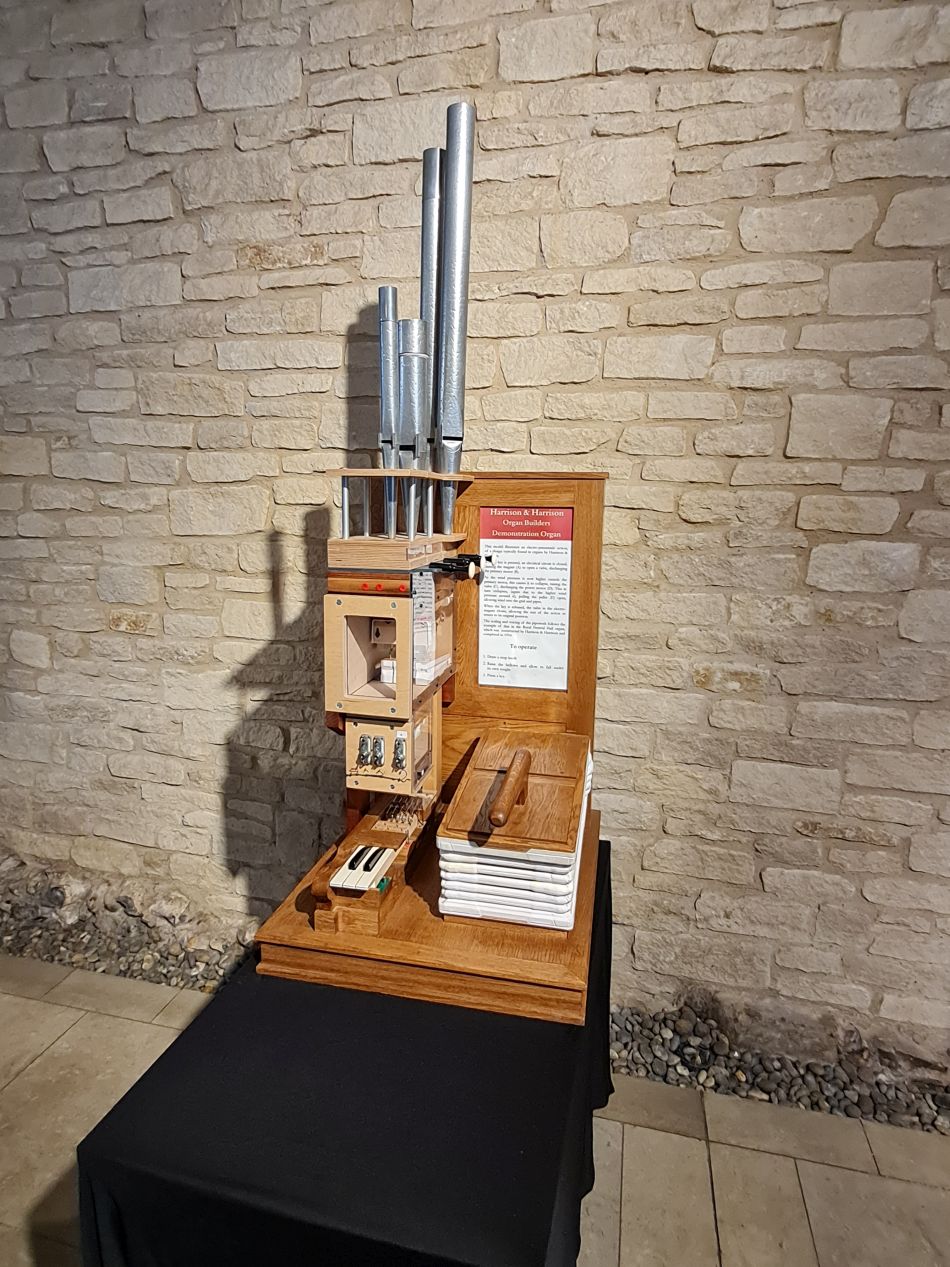 2023-07-04 27 Norwich Cathedral.jpg