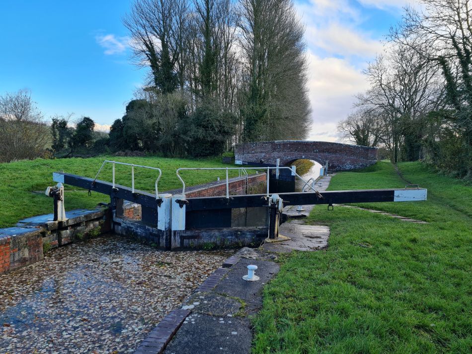 2021-11-26 25 Great Bedwyn and Crofton.jpg