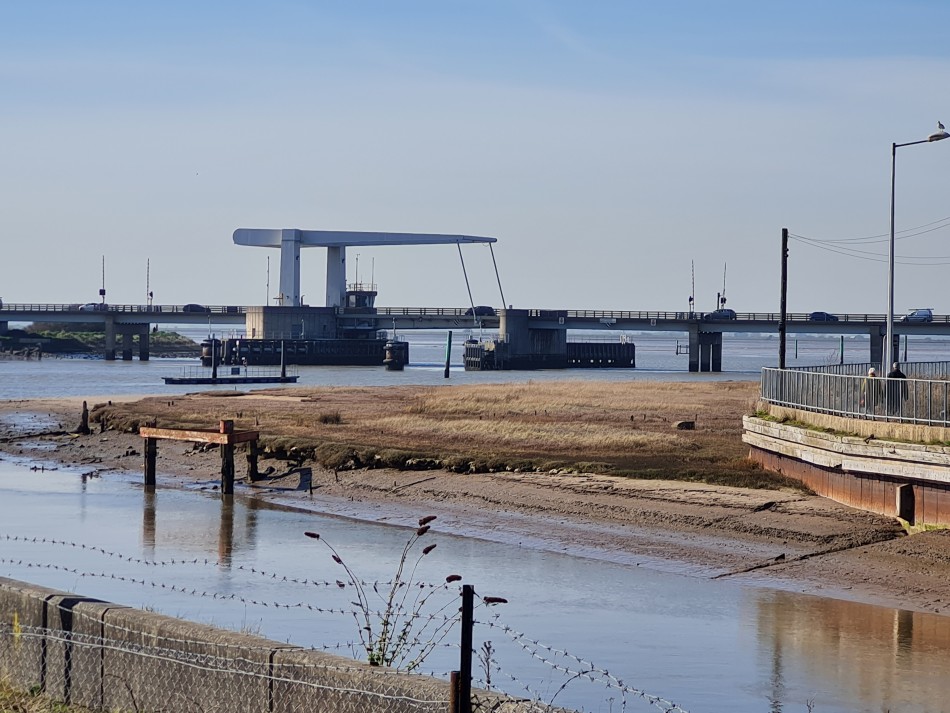 2015-06-28 31 Burgh Castle.jpg