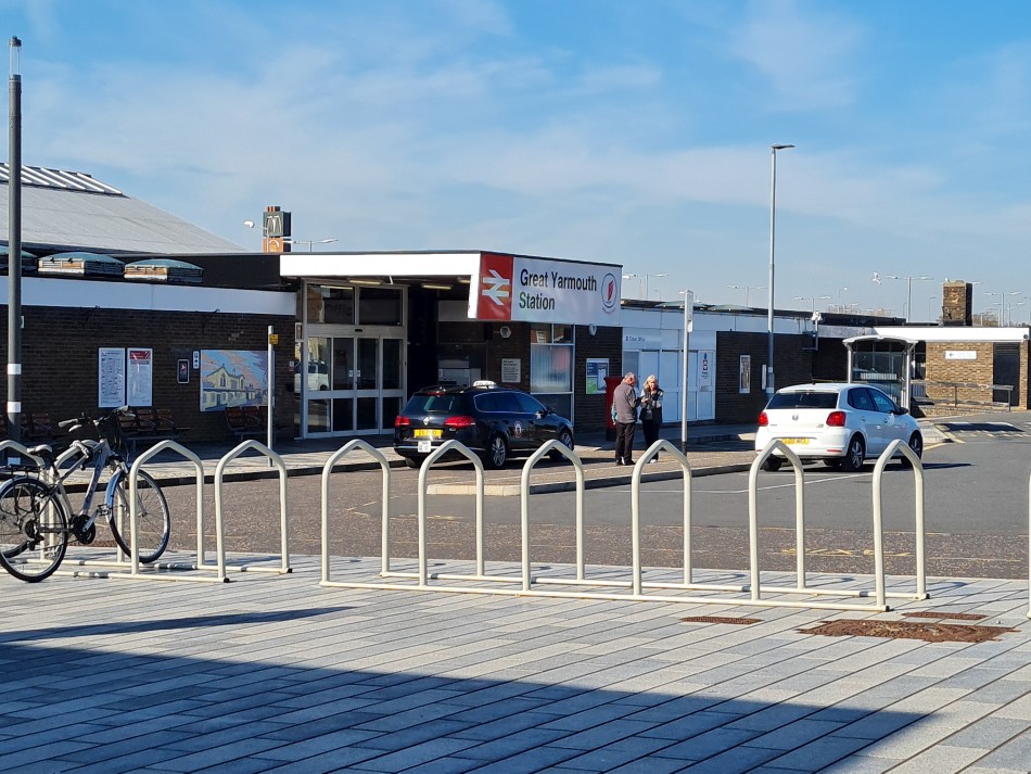 2015-06-28 33 Burgh Castle.jpg