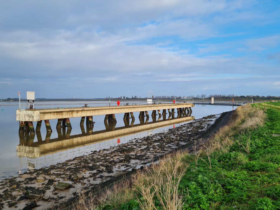 2022-12-01 12 Angles Way 28 - Breydon Water.jpg