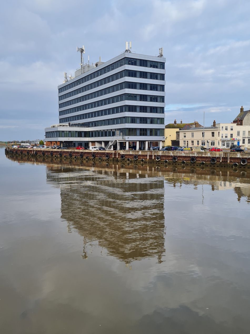 2022-12-01 18 Angles Way 28 - Breydon Water.jpg