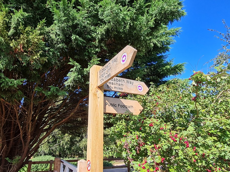 2023-09-22 18 Dersingham and Snettisham.jpg