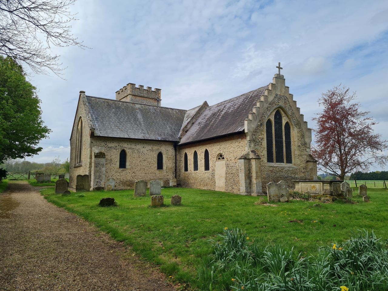 2025-04-19 10 Hunston Saint Michael.jpg