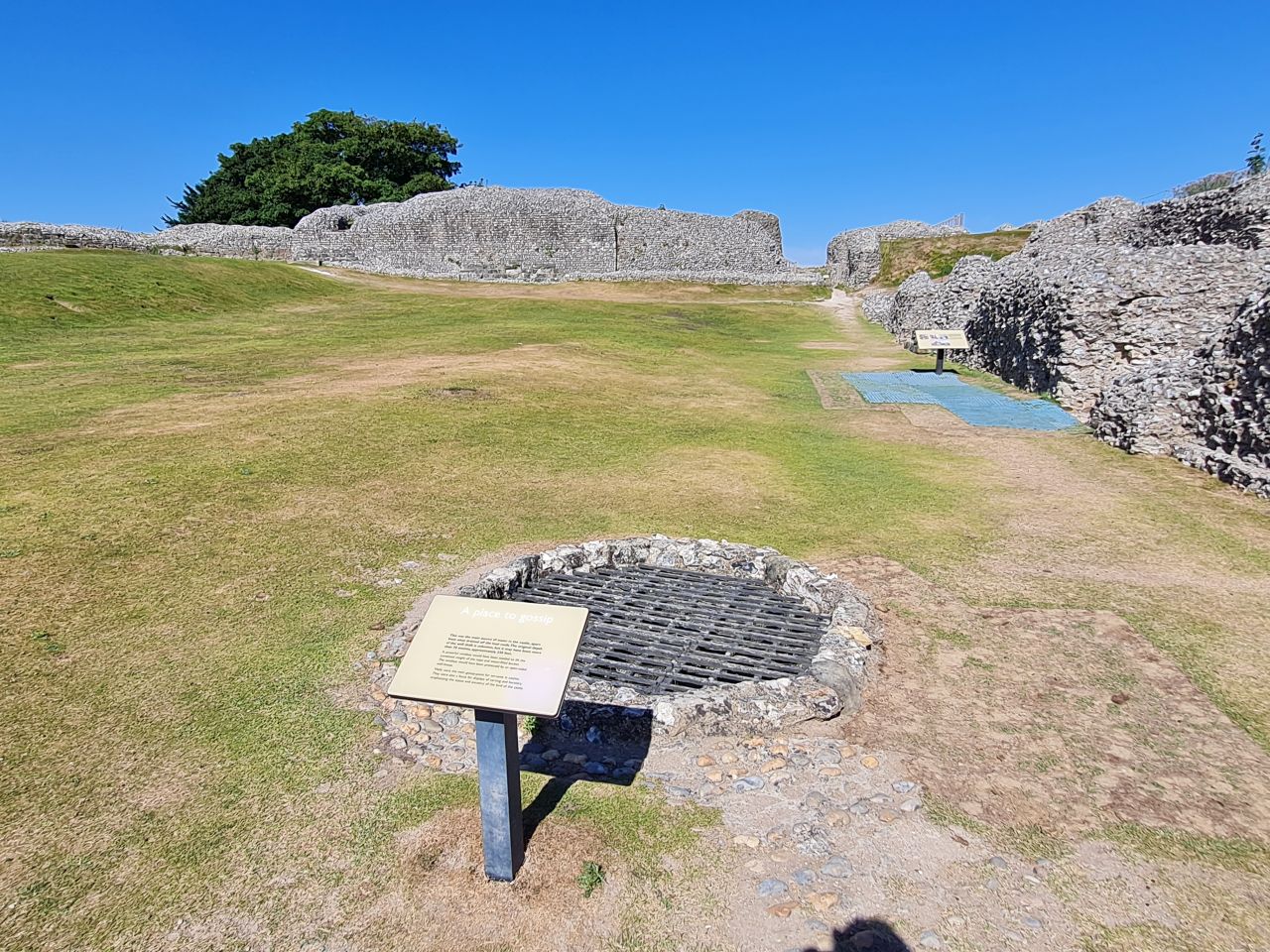 2025-07-09 08 Old Sarum.jpg