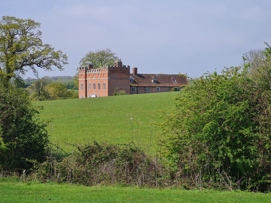 2023-05-03 13 Huntingfield.jpg