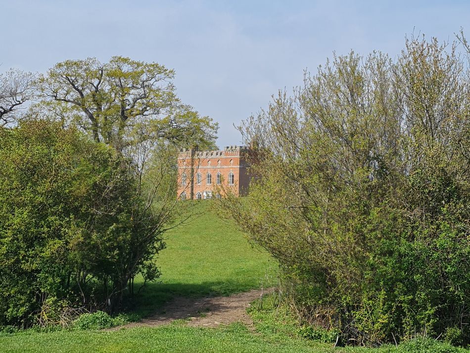 2023-05-03 16 Huntingfield.jpg