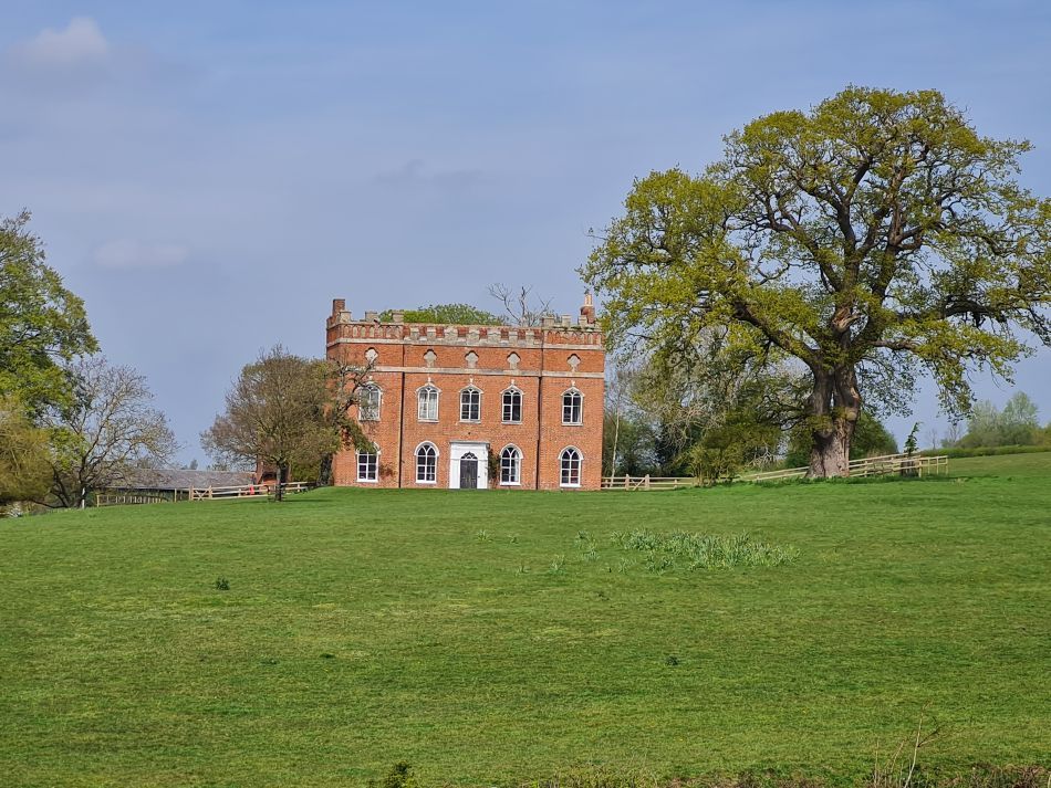 2023-05-03 19 Huntingfield.jpg