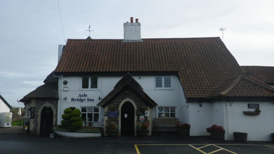 2019-11-03 03 Acle.jpg