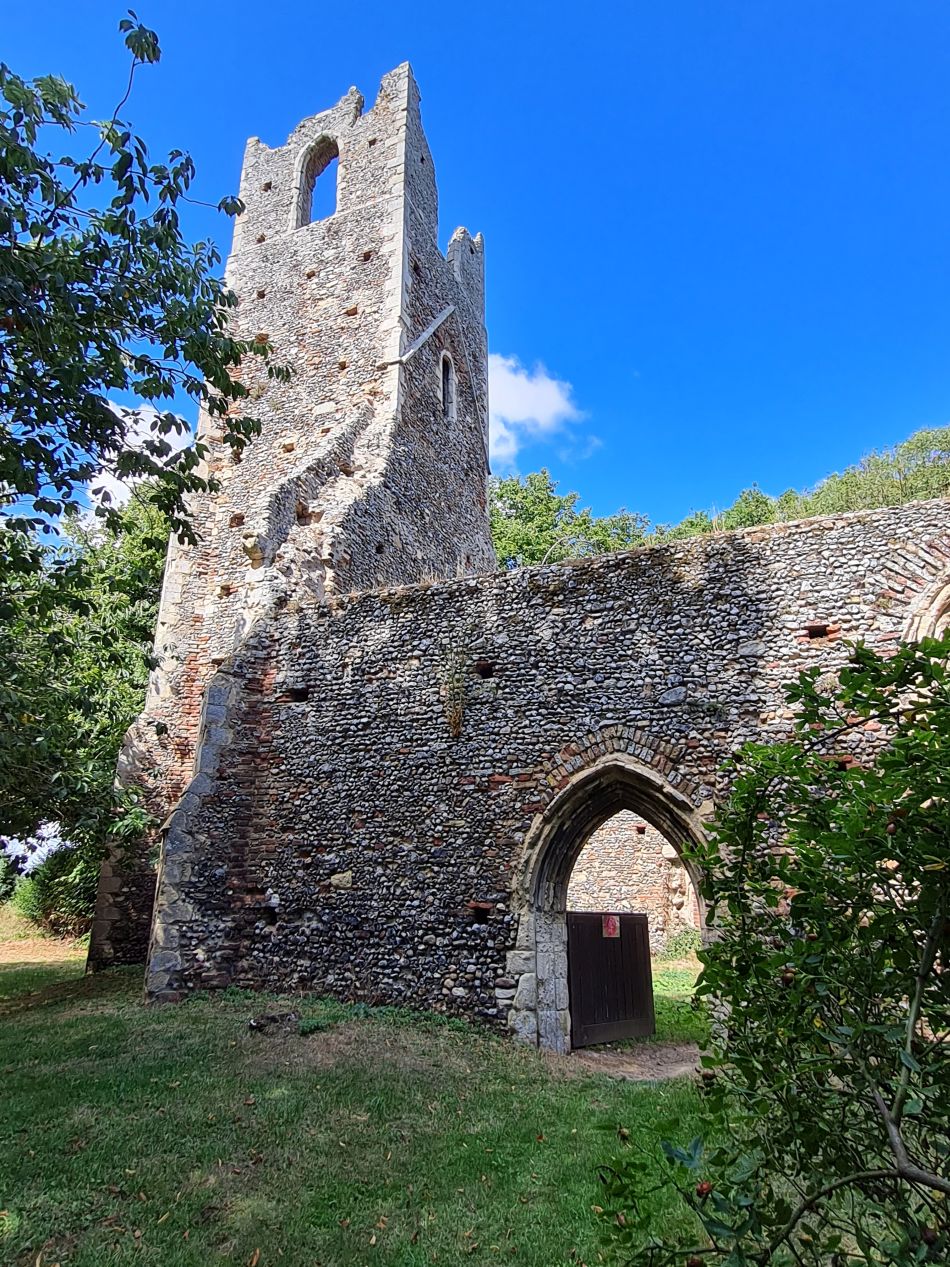 2022-08-28 15 Tunstall and Damgate Marshes.jpg