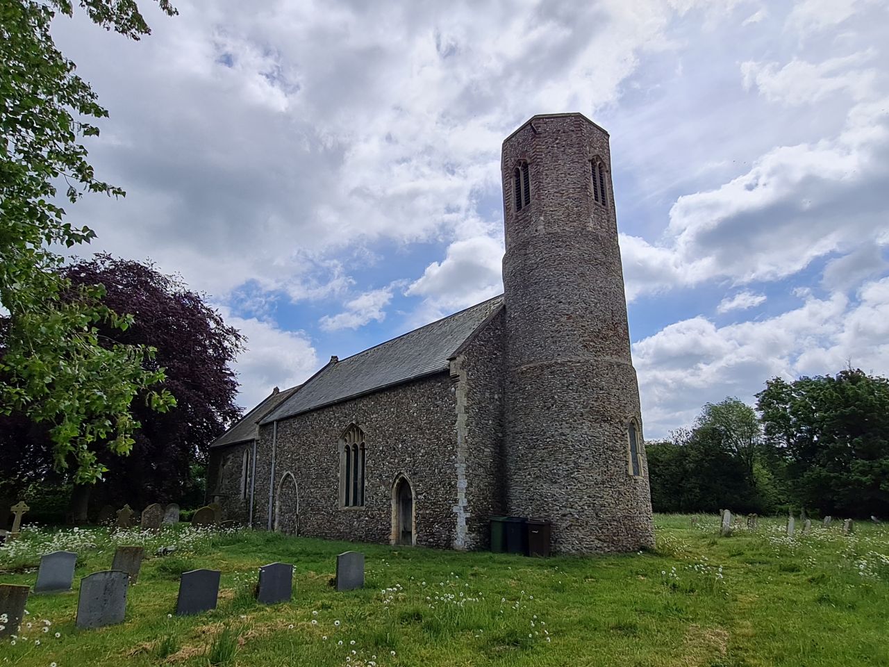 2025-05-29 23 Bus 81 Rushall Saint Mary.jpg