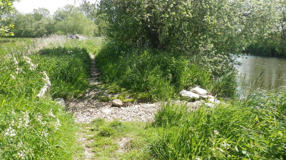 2019-05-16 15 Waveney Floods Here on Spring Tides.jpg