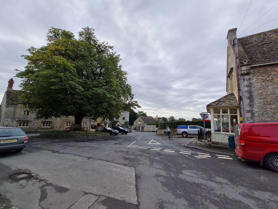 2021-09-28 02 Coln St Aldwyns and Bibury.jpg