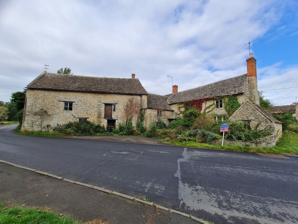 2021-09-28 05 Coln St Aldwyns and Bibury.jpg