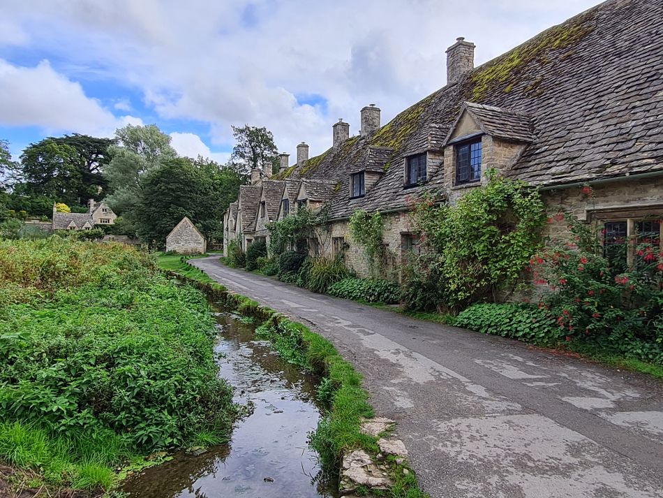 2021-09-28 13 Coln St Aldwyns and Bibury.jpg