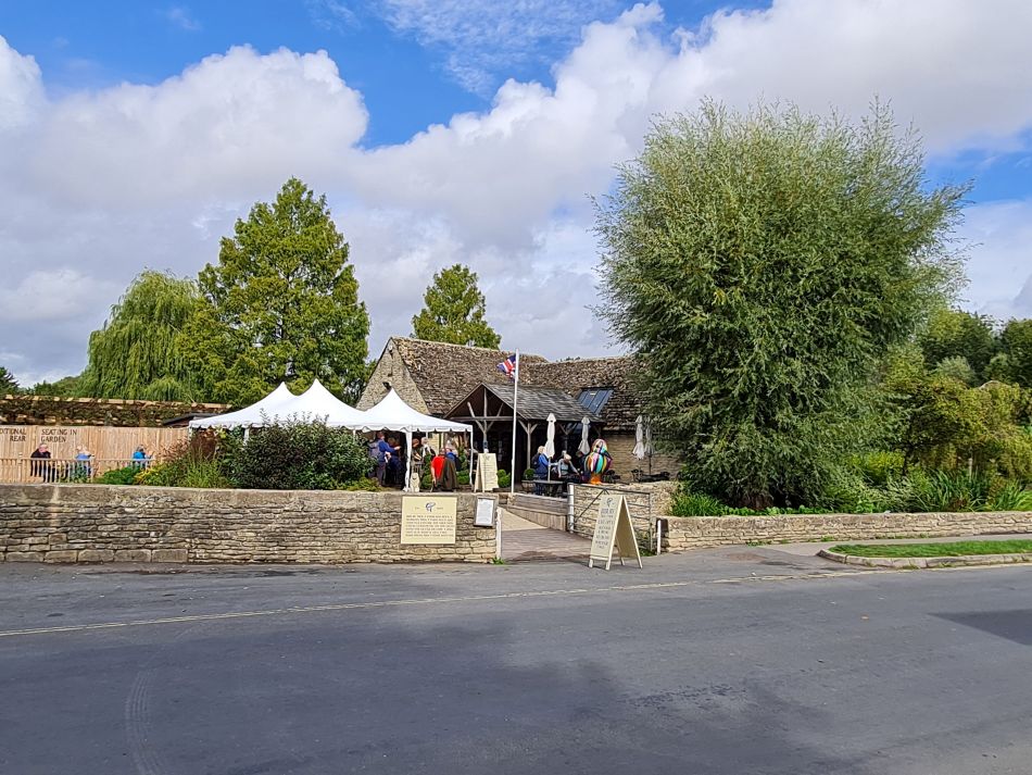 2021-09-28 16 Coln St Aldwyns and Bibury.jpg