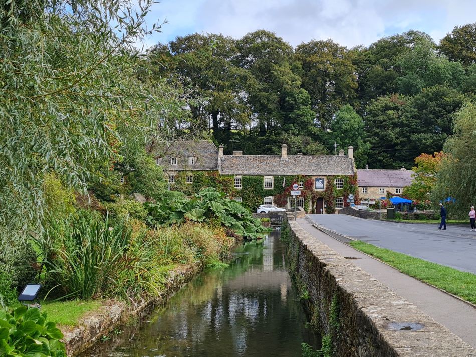 2021-09-28 17 Coln St Aldwyns and Bibury.jpg