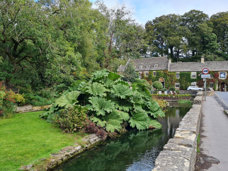 2021-09-28 18 Coln St Aldwyns and Bibury.jpg