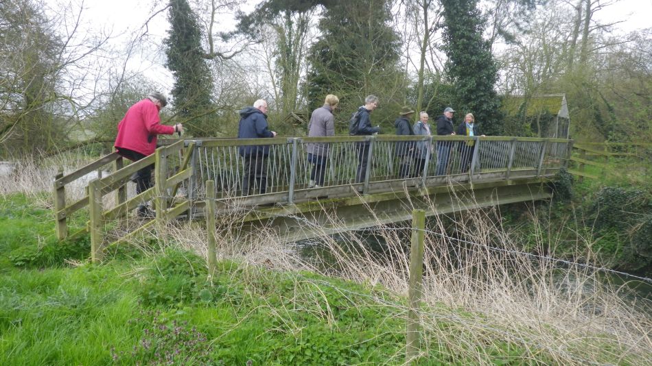 2019-04-03 17 Weybread Crossing.JPG