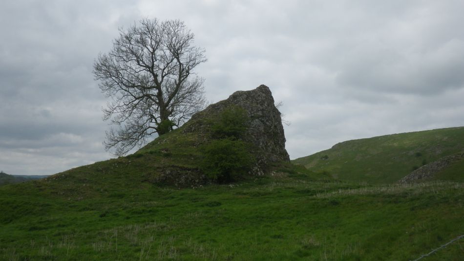 2019-04-29 06 Hartington and Pilsbury Castle.JPG