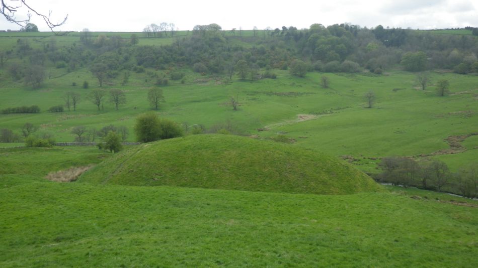 2019-04-29 09 Hartington and Pilsbury Castle.JPG