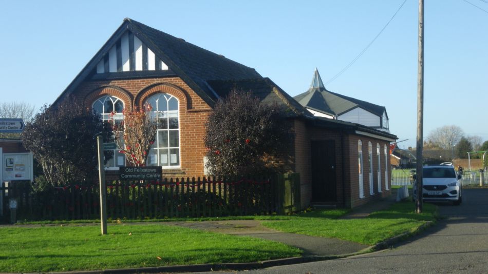 2020-09-13 01 Felixstowe Ferry.jpg