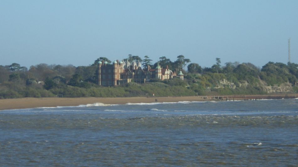 2020-09-13 07 Felixstowe Ferry.jpg