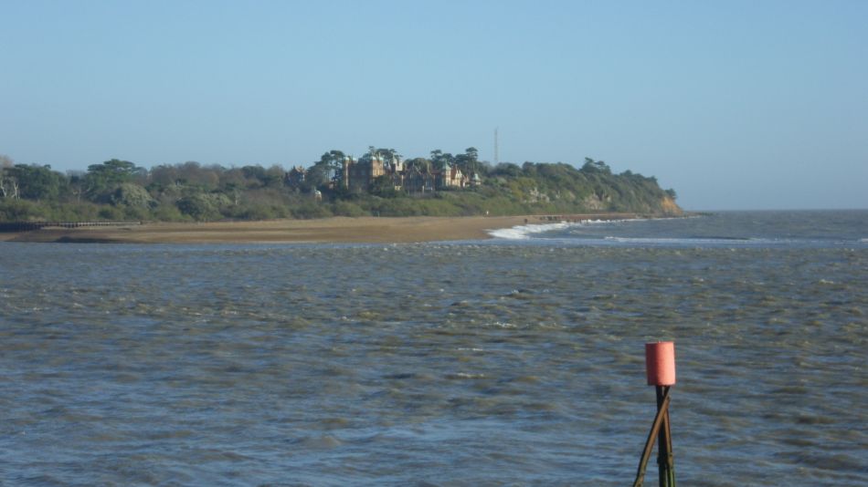 2020-09-13 08 Felixstowe Ferry.jpg