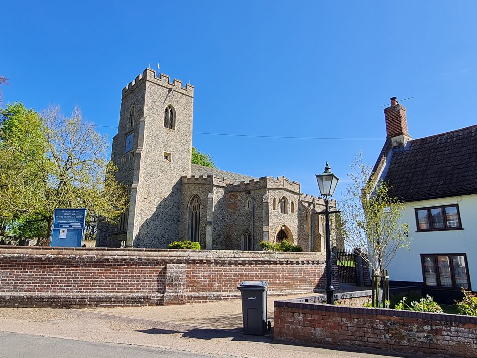 2022-04-21 04 Wensum at Hempnall.jpg